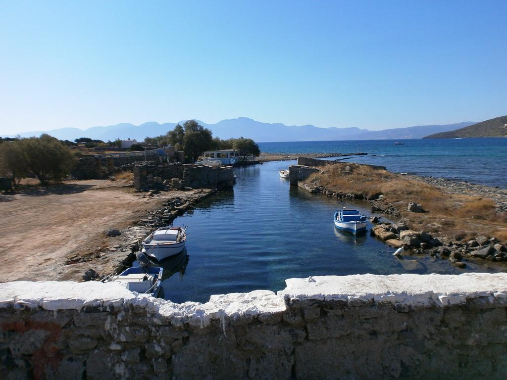 Janet'S Apartments Elounda Exterior photo
