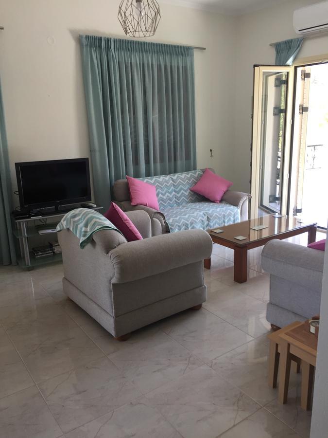 Janet'S Apartments Elounda Exterior photo
